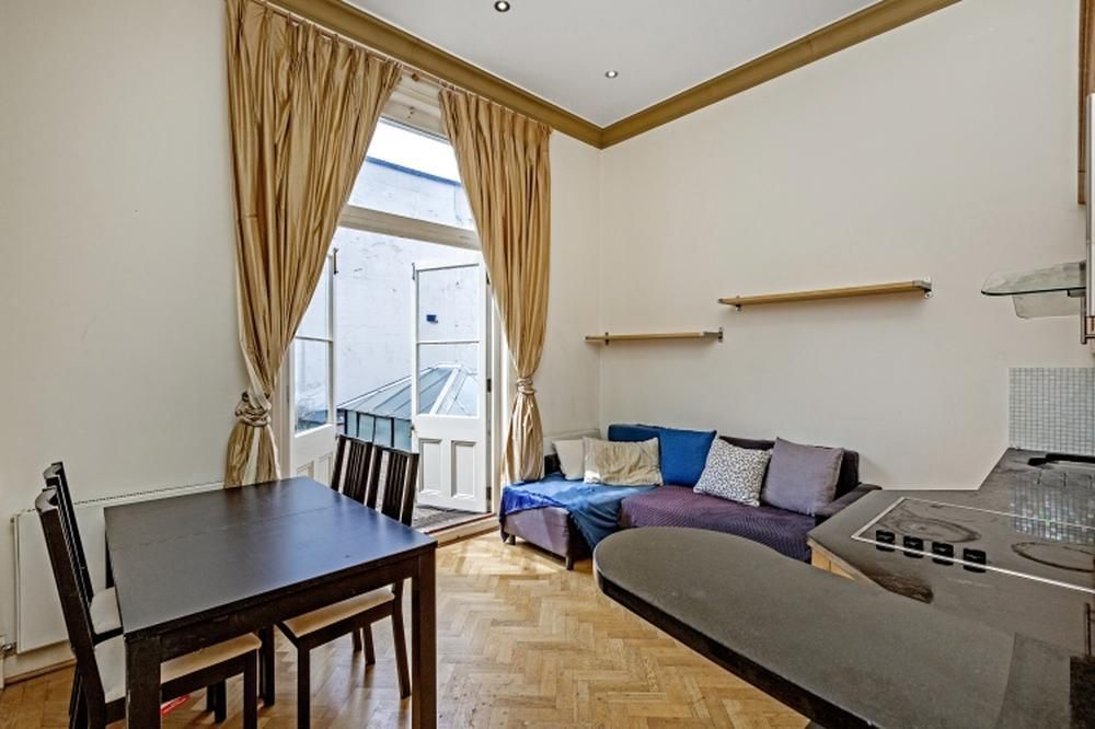 Property photo 3 of 7 c31809E9Ccdc0c269E2Bb2Bf095393c5Ec6A28d0.1000x666.