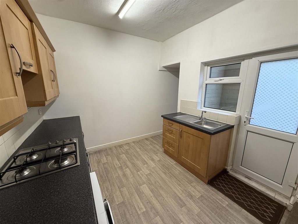 Property photo 3 of 7 Img_2159.Jpeg