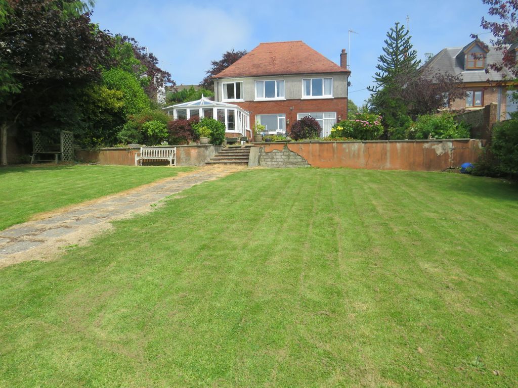 Property photo 3 of 77