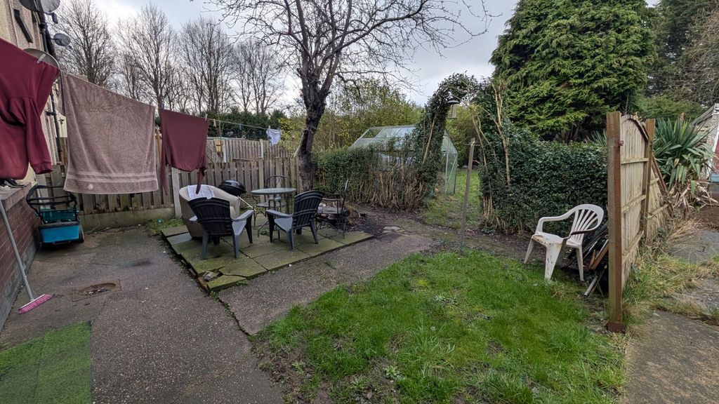 Property photo 3 of 7