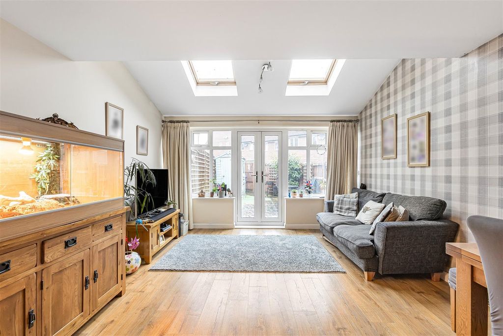 Property photo 2 of 28 23_72658.Jpg