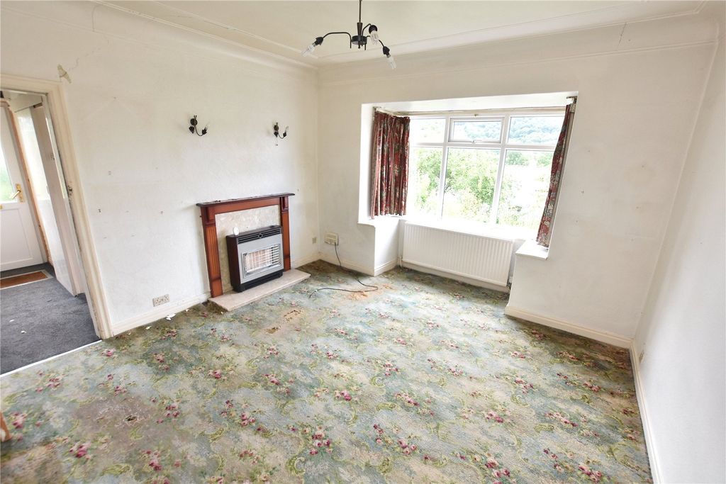 Property photo 3 of 8 Picture No. 02