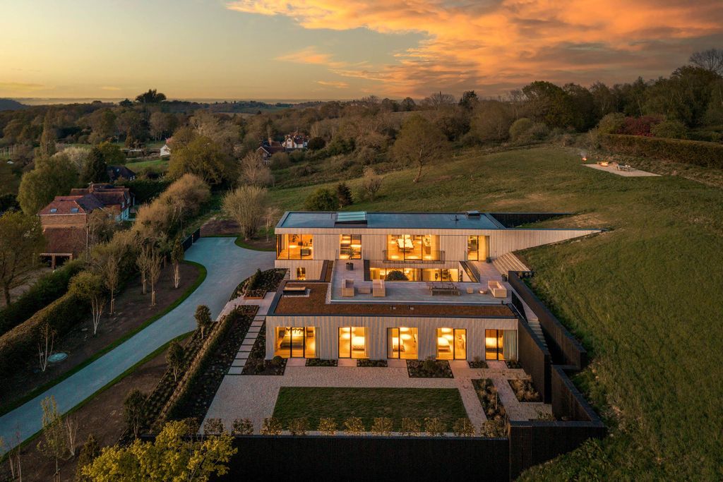 Property photo 1 of 35 Image