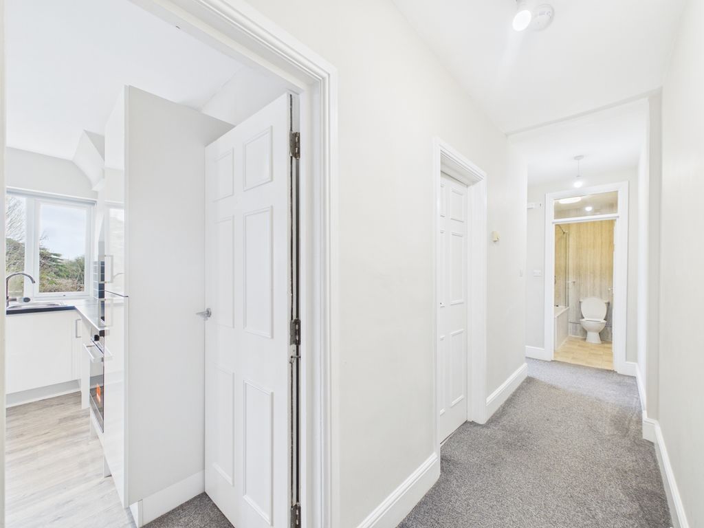 Property photo 3 of 14 Cam02023G0-Pr0199-Still004