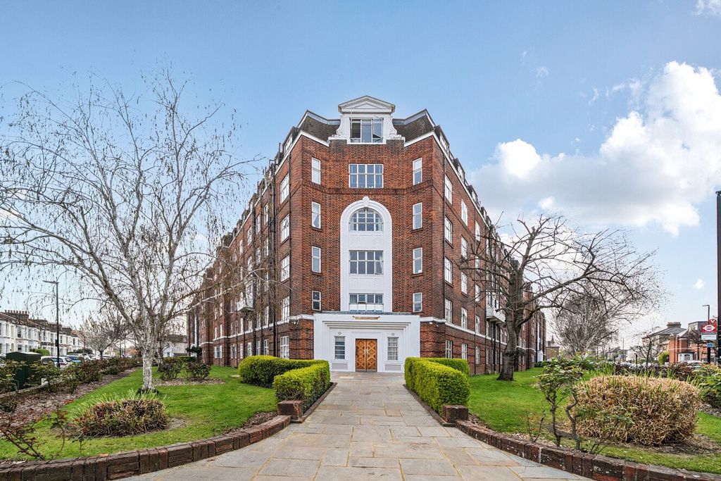 Property photo 3 of 15 Picture No. 14