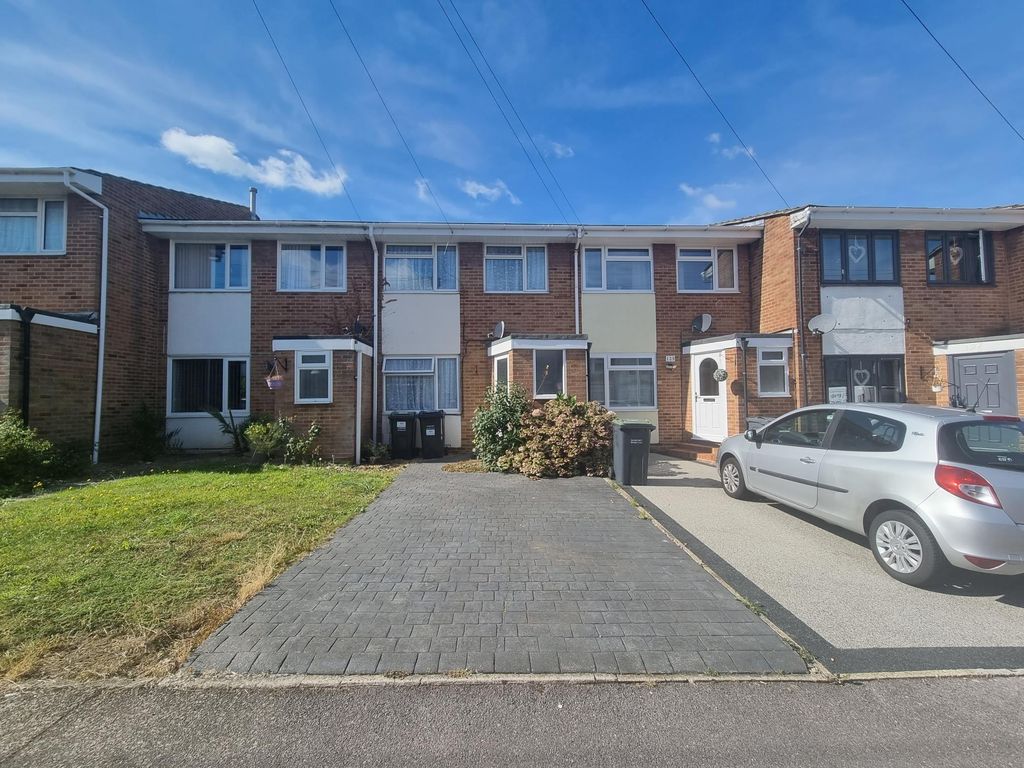 Property photo 1 of 7 Front