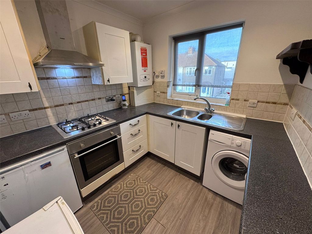 Property photo 3 of 5 Kitchen