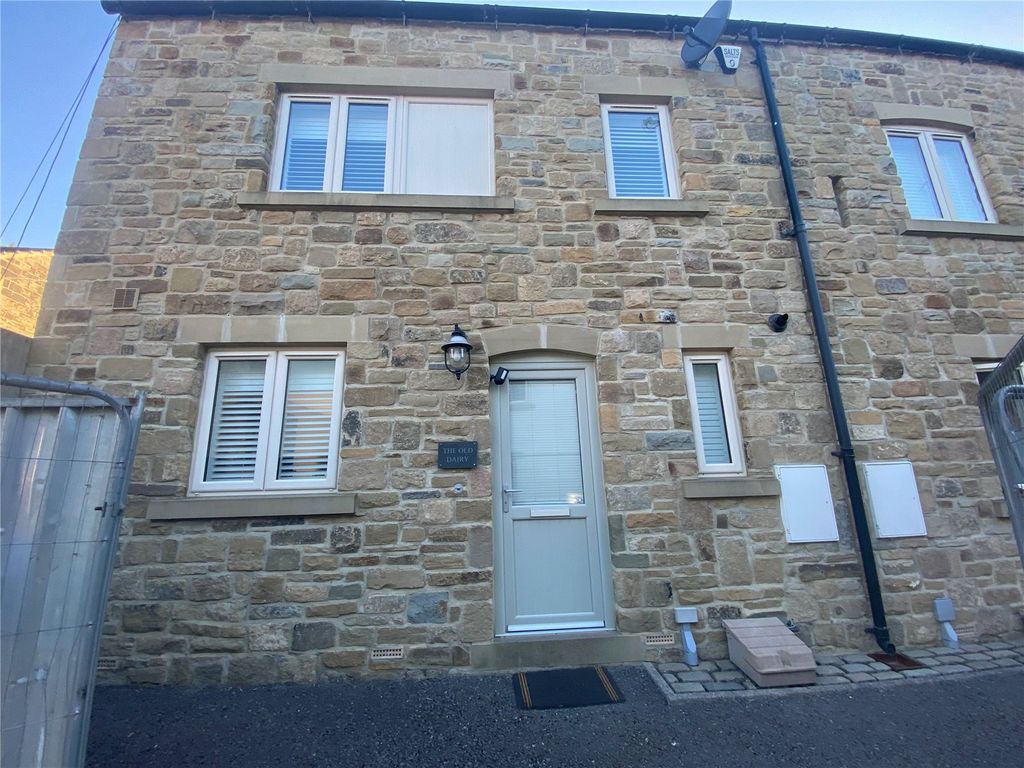 Property photo 1 of 22 Picture No. 08