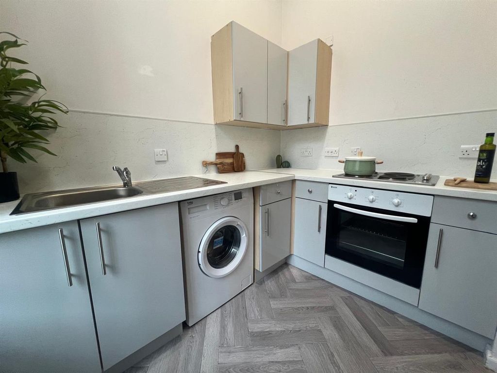 Property photo 3 of 5 Dressed Kitchen,..Jpg