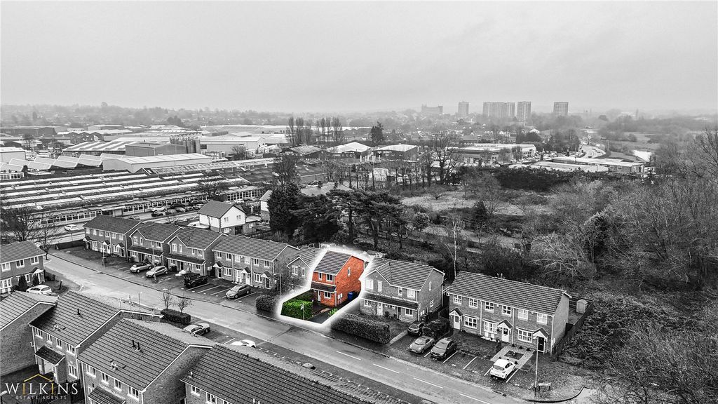 Property photo 2 of 28 Picture No. 26