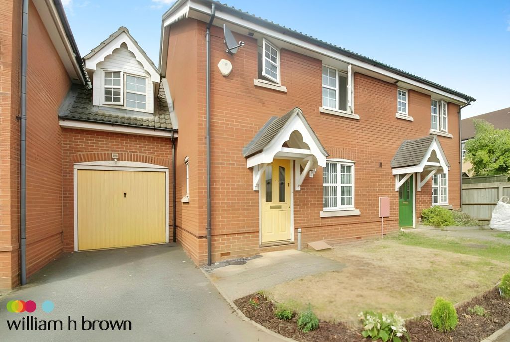 Property photo 1 of 13 Front