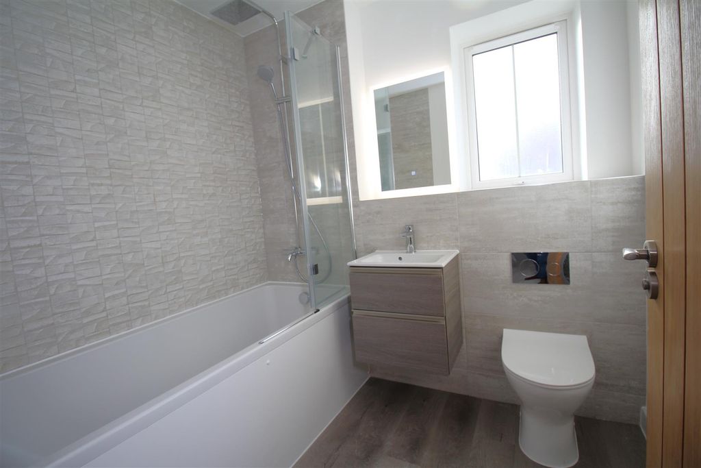 Property photo 3 of 14 Img_8179.Jpg