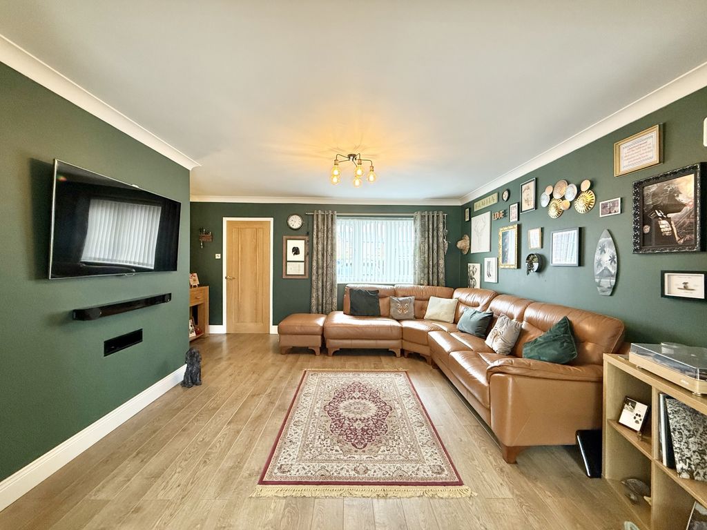 Property photo 3 of 25 Img_7211