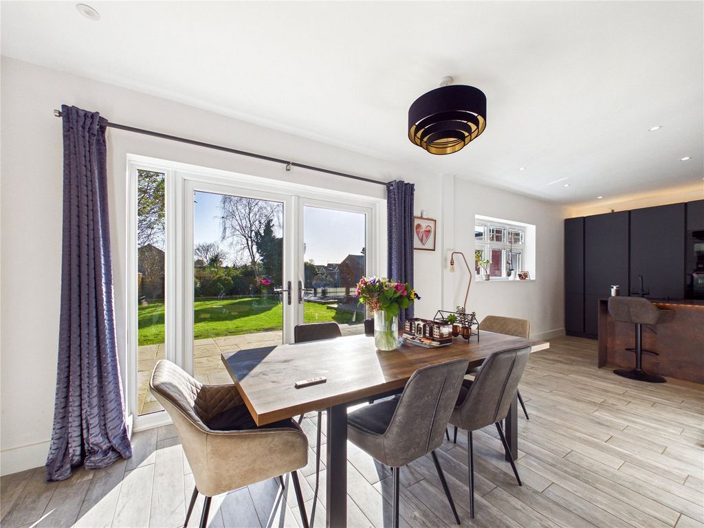 Property photo 3 of 25 Picture No. 01