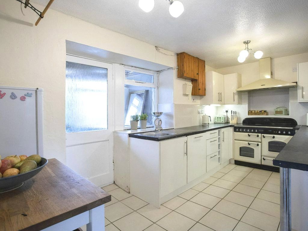 Property photo 3 of 21 3 - Picture No. 32