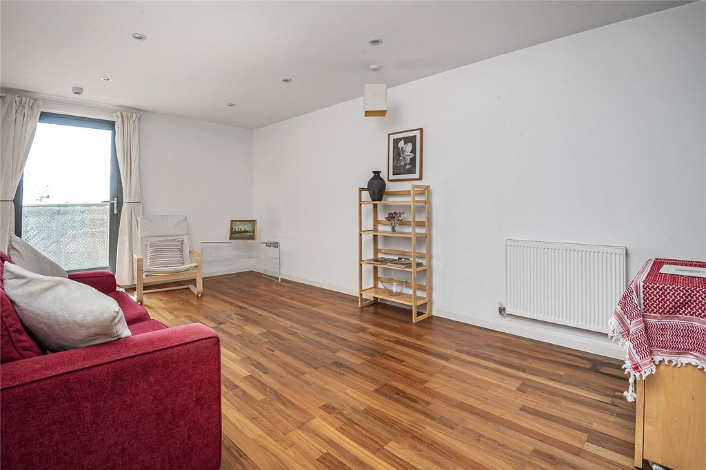 Property photo 2 of 10 Picture No. 04