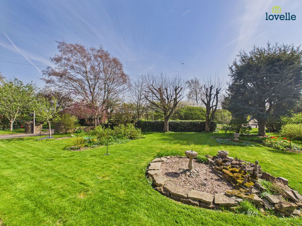 Property photo 2 of 20