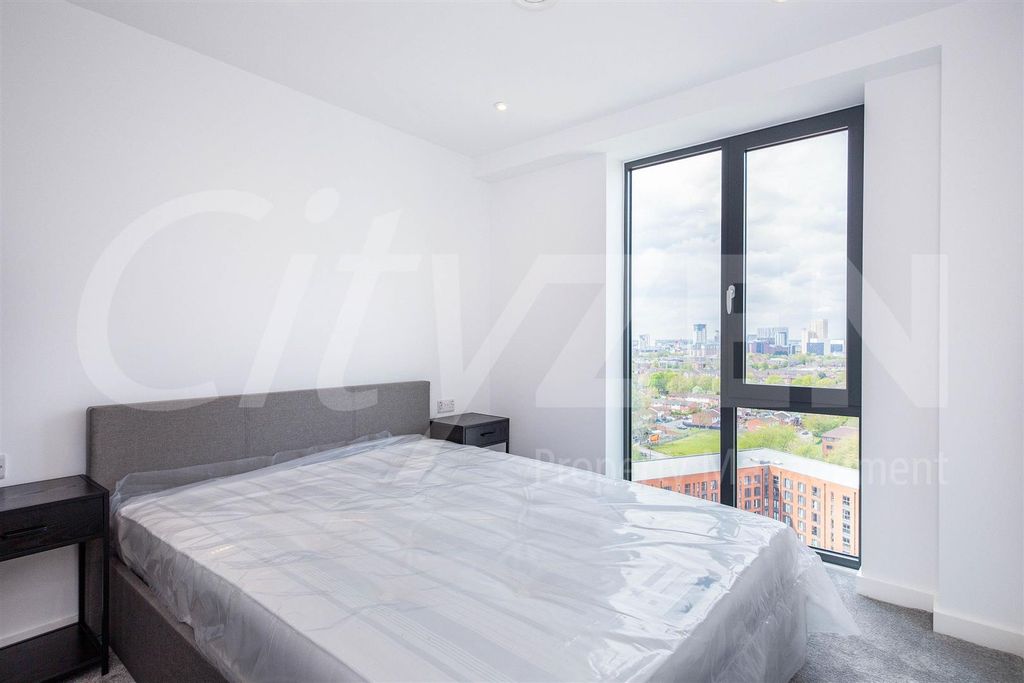 Property photo 3 of 22 Bedroom