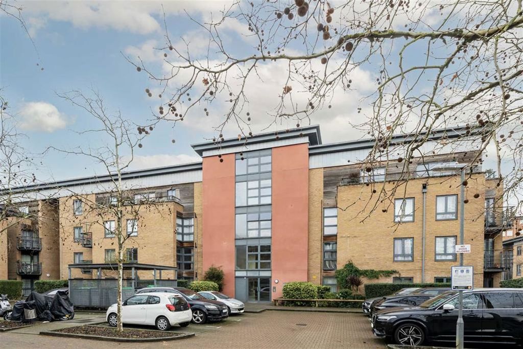 Property photo 1 of 6