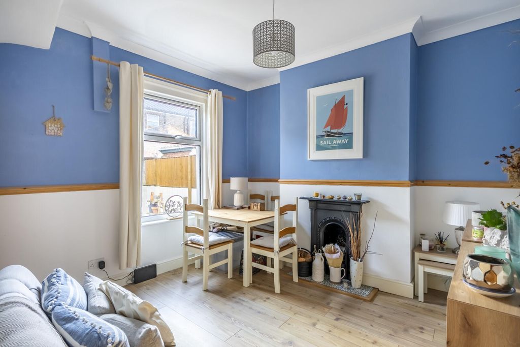 Property photo 3 of 14 Dining Room