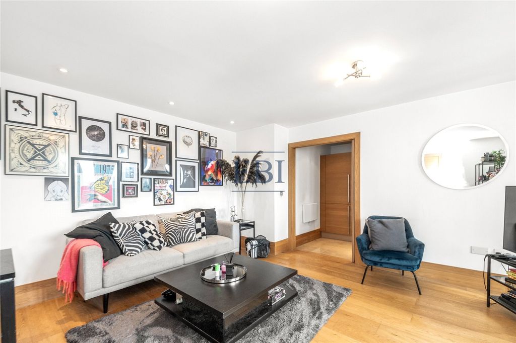 Property photo 2 of 10 Picture No. 04