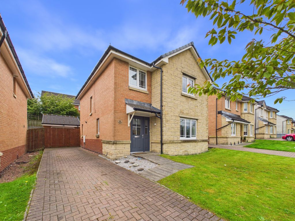 Property photo 1 of 32