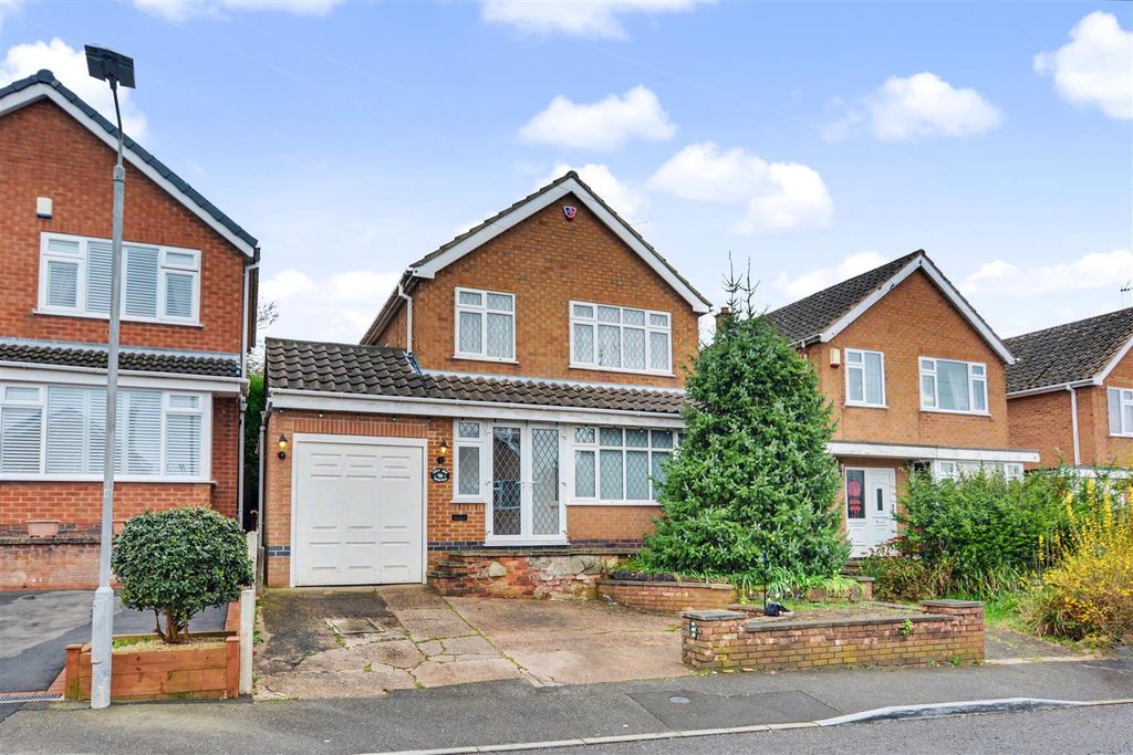 Property photo 1 of 13 Front.Jpeg