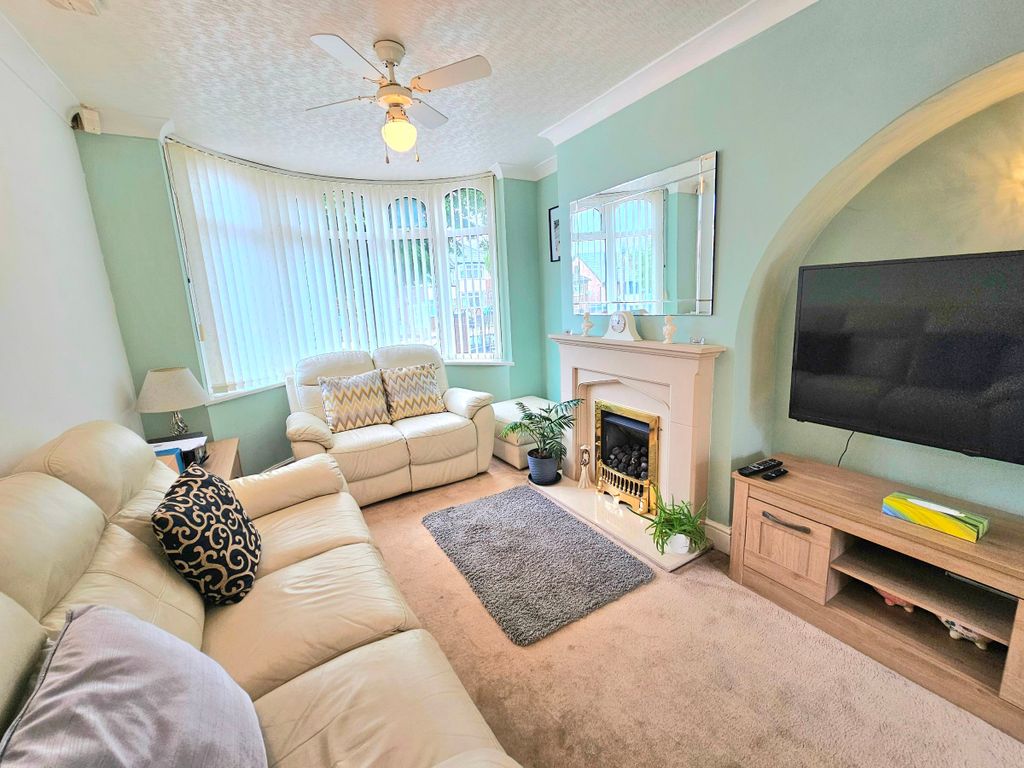 Property photo 2 of 22