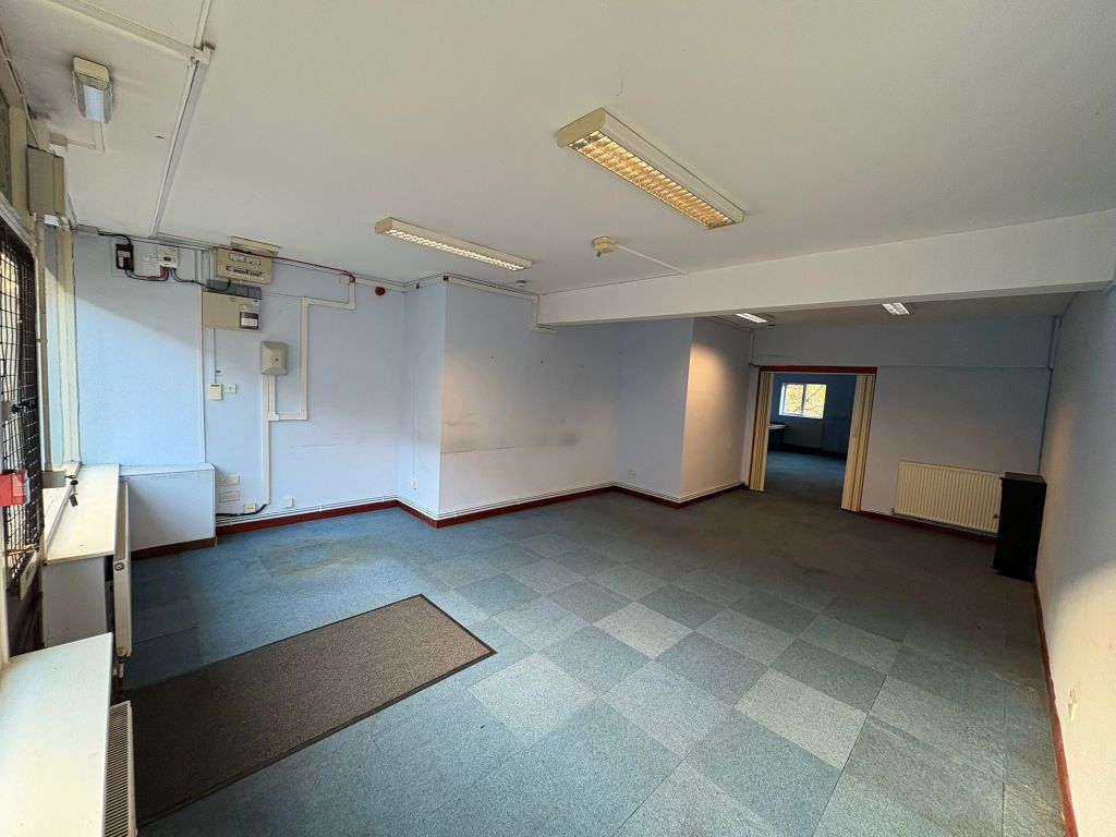 Property photo 2 of 12