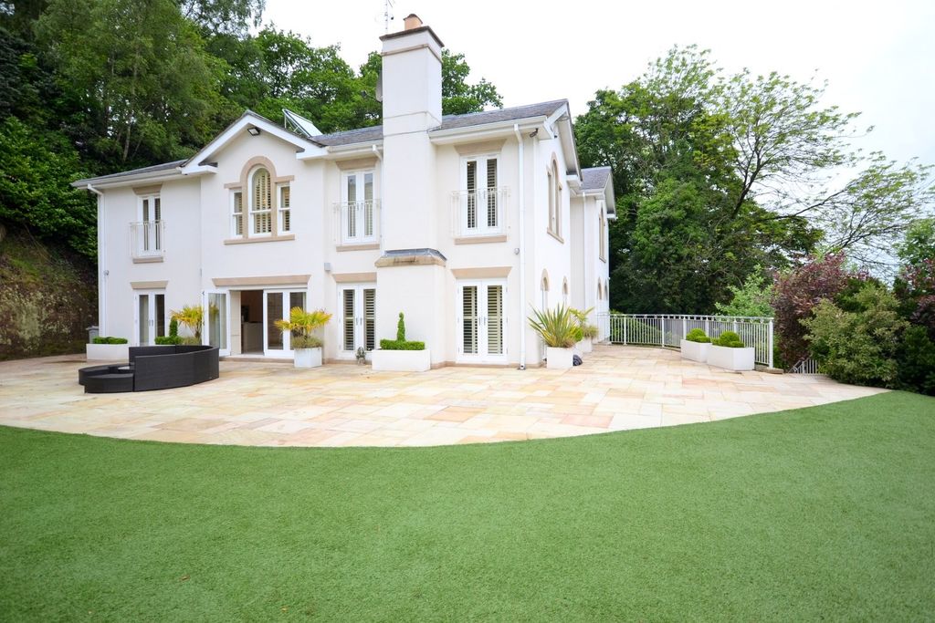 Property photo 1 of 20 Rear Image (Main)