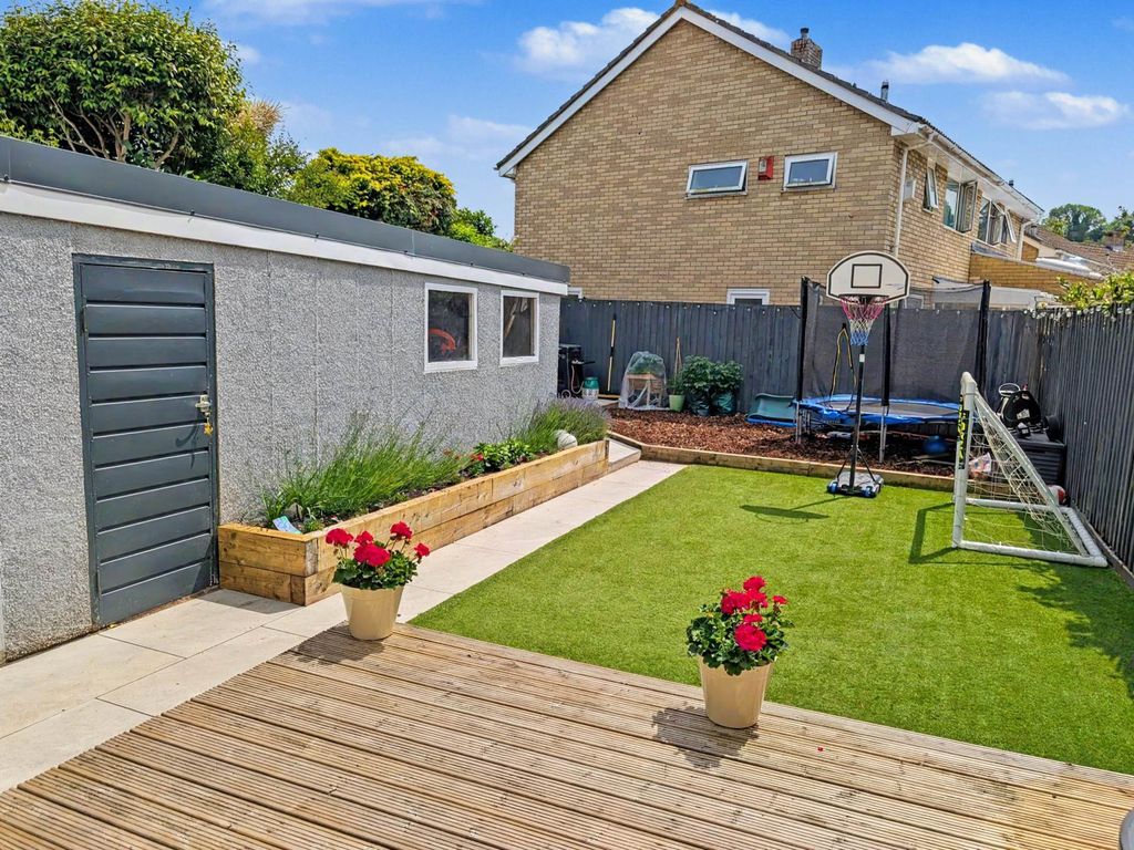 Property photo 2 of 23