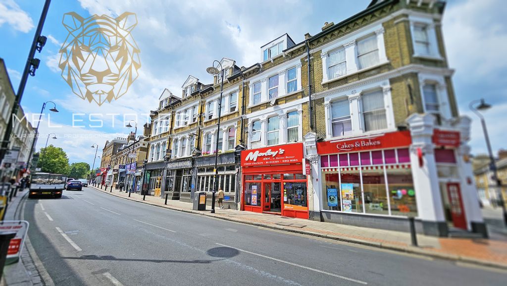 Property photo 1 of 9 One Bedroom Flat To Rent In Se25 With A Modern Shower Room, Separate Kitchen And Gas Central Heating. Close To Norwood Junction And Selhurst Station.