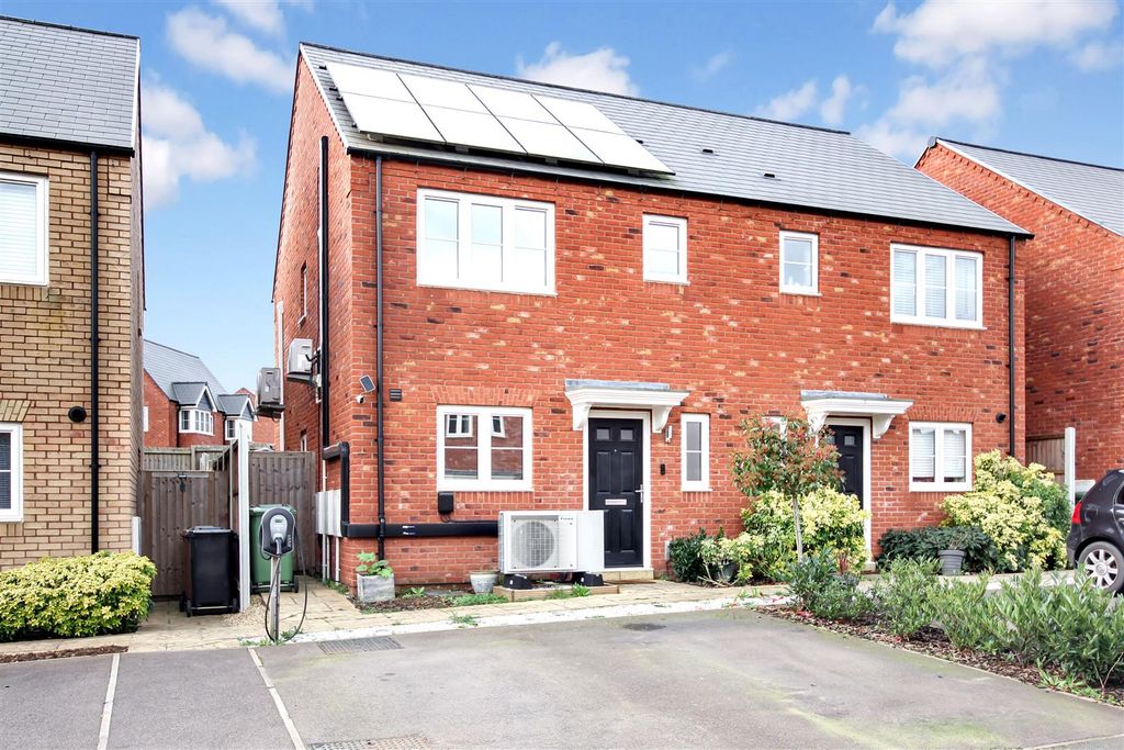 Property photo 1 of 13 Front 1.Jpg