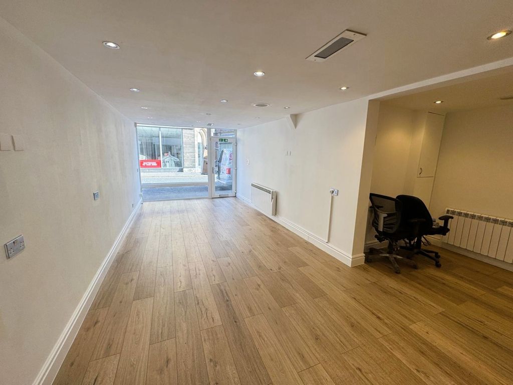 Property photo 3 of 16 Photo 25