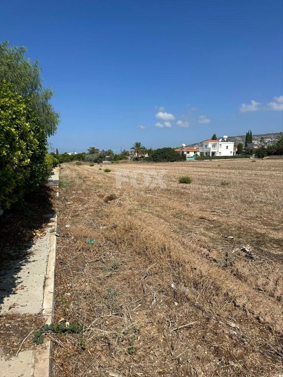 Property photo 1 of 2 Prime Investment: Unlock The Potential Of This Residential l