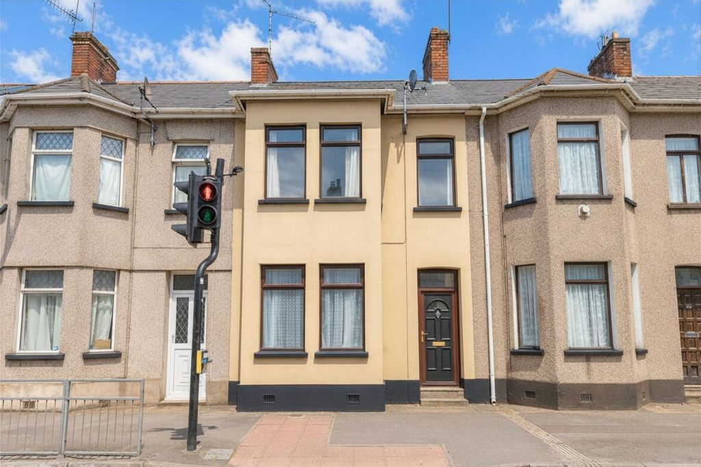 Property photo 1 of 21