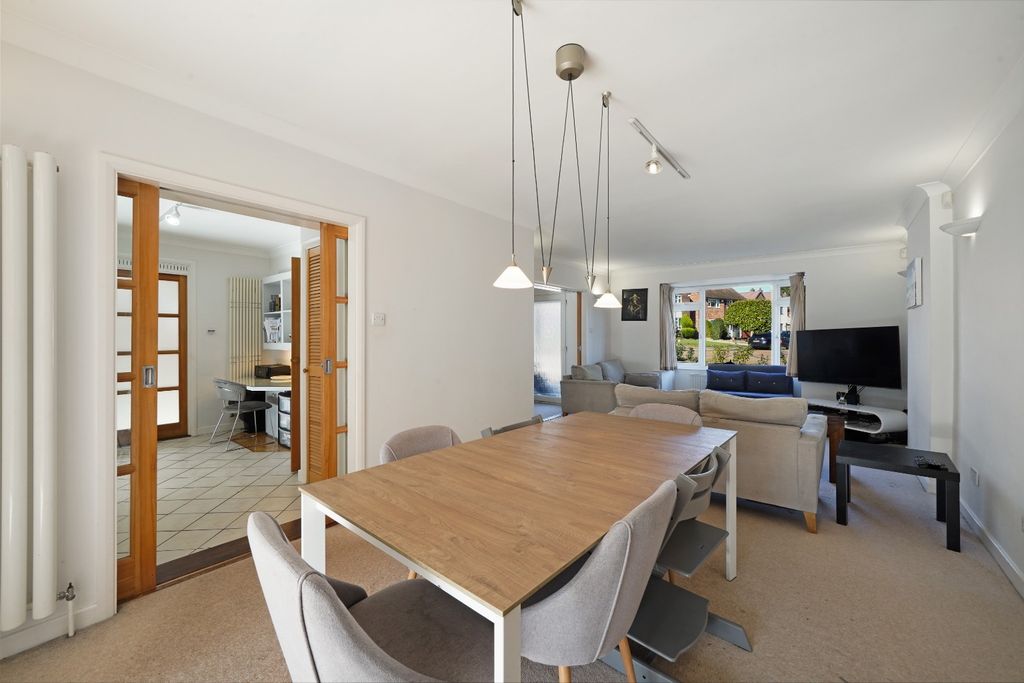 Property photo 3 of 20 5217843