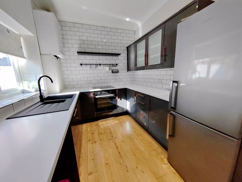 Property photo 3 of 9 Photo 3