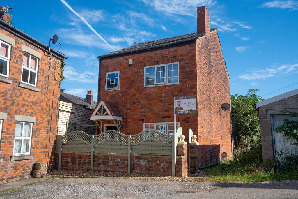 Property photo 1 of 13