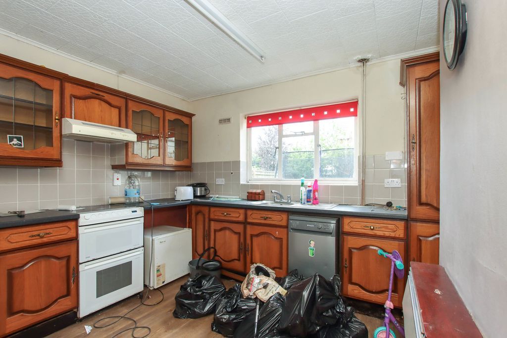 Property photo 2 of 14 Photo 7