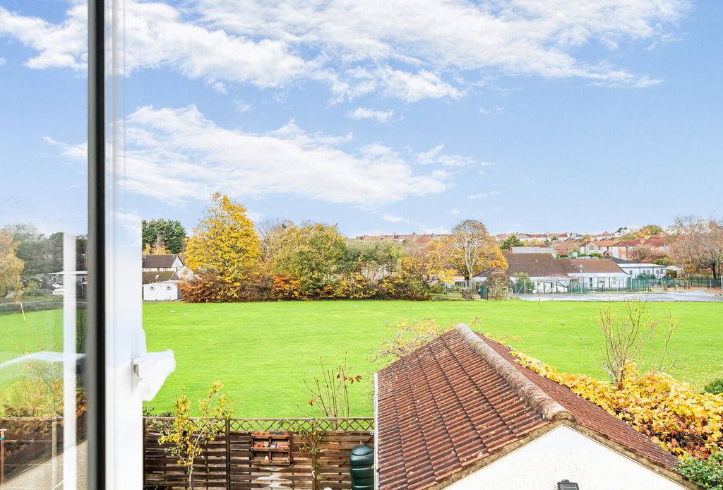 Property photo 2 of 17 1376873-16-6911F6...