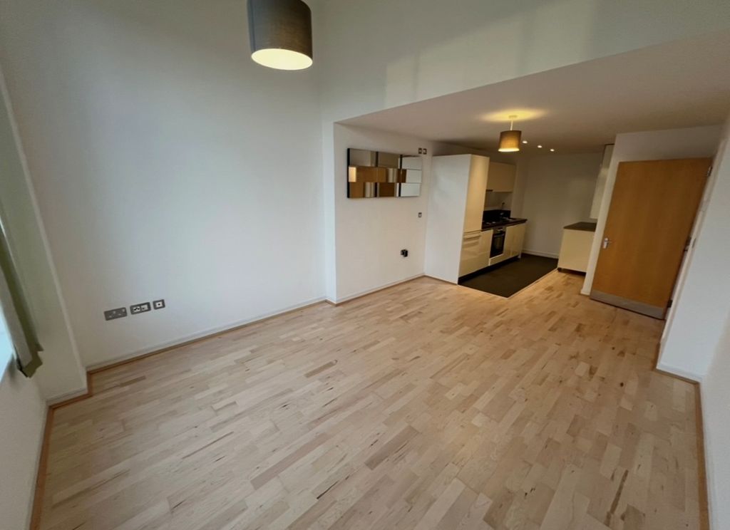 Property photo 3 of 16 Reception / Diner / Kitchen