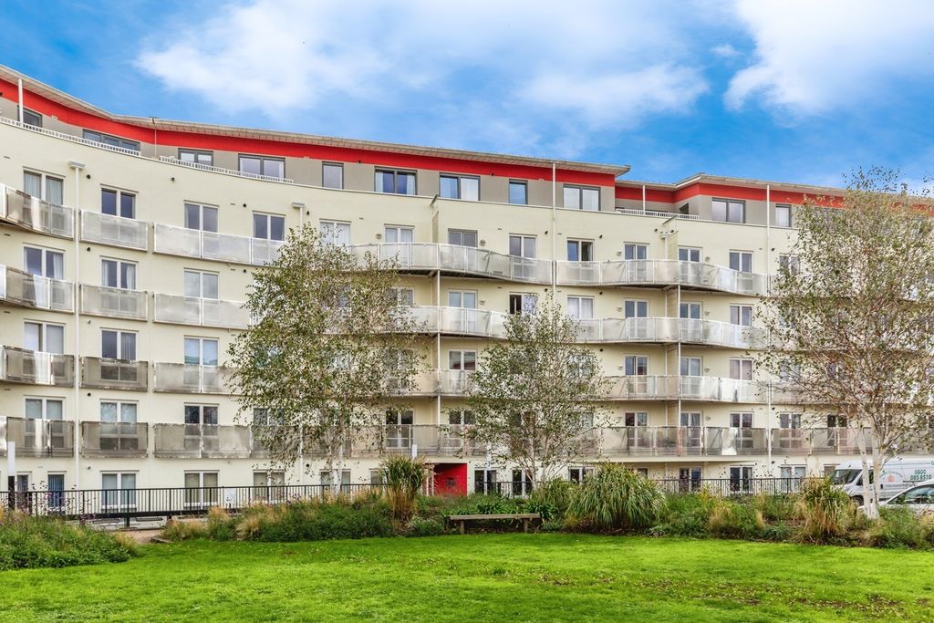 Property photo 1 of 27 Photo