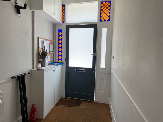 Property photo 2 of 5 Communal Hallway