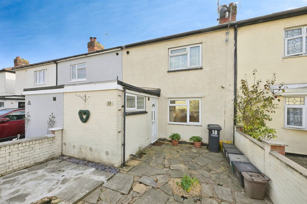 Property photo 1 of 17