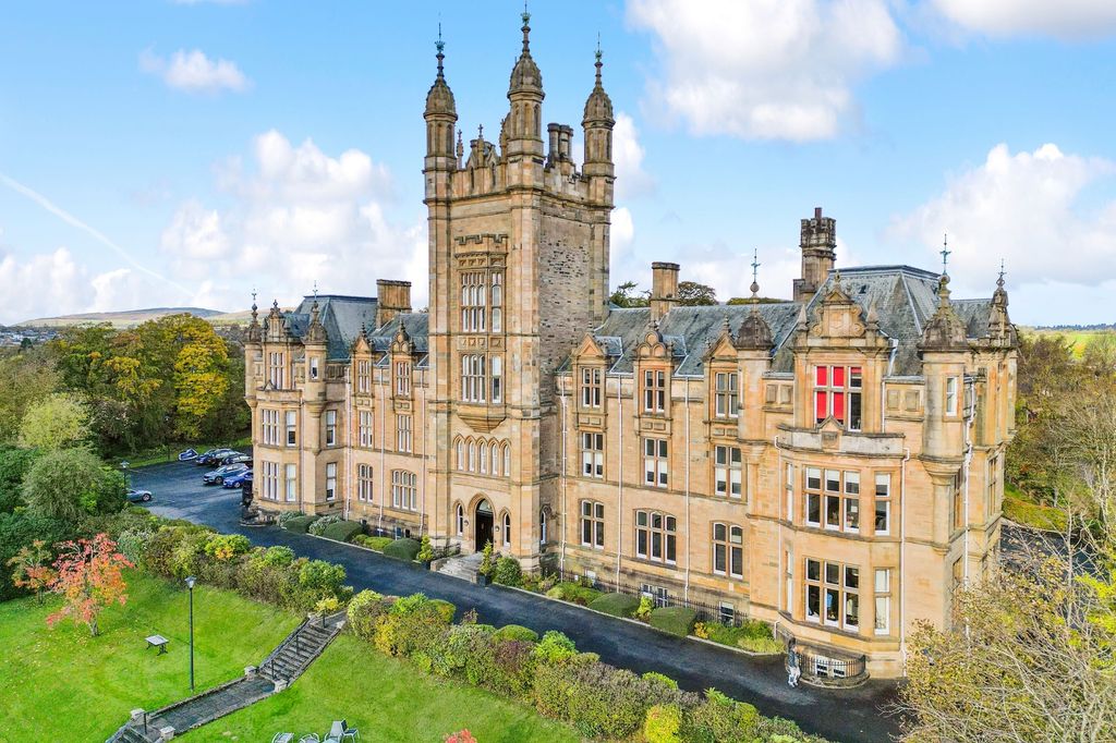 Property photo 1 of 26