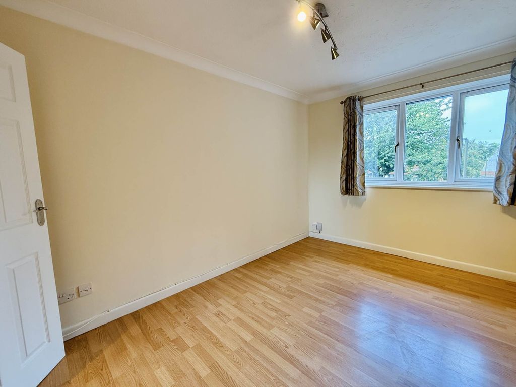Property photo 3 of 5