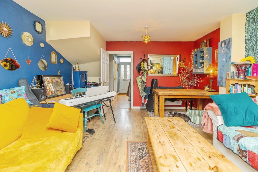 Property photo 3 of 19