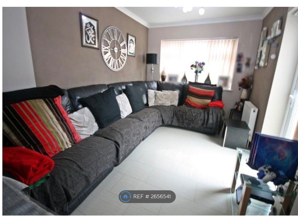 Property photo 2 of 5