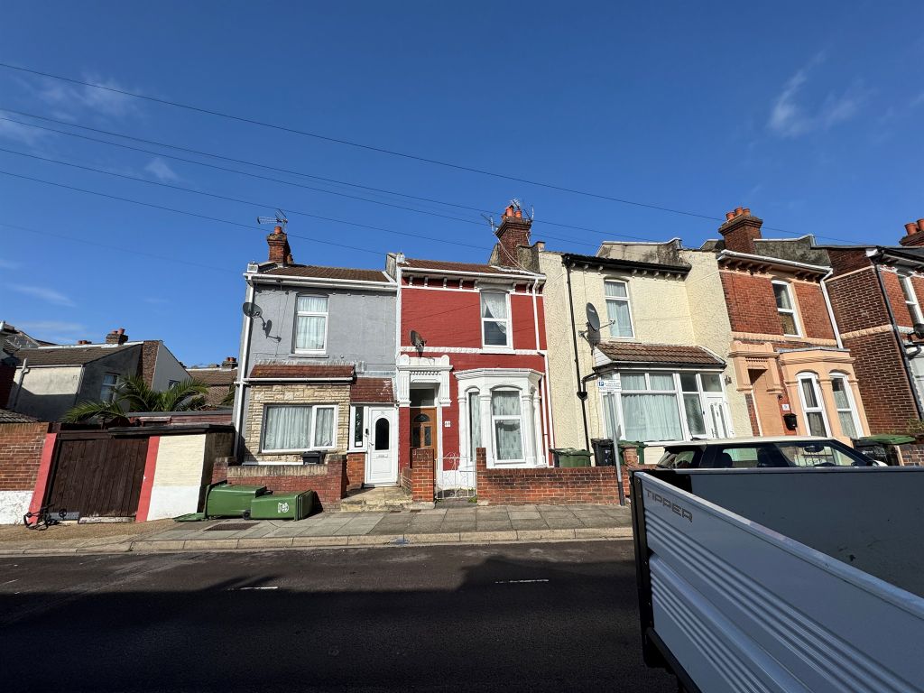 Property photo 1 of 30